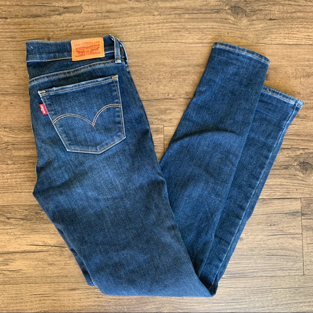 Levi’s Dark Wash Super Skinny Jeans 710